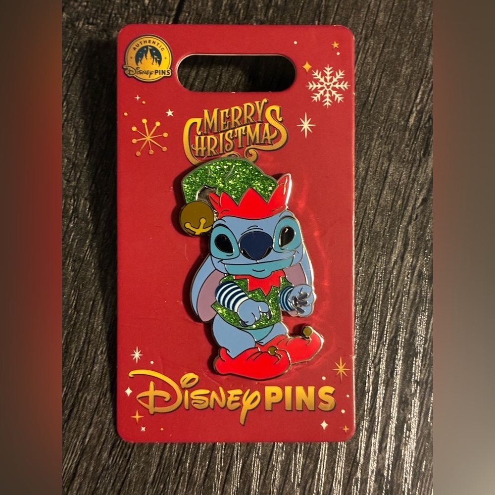 Disney Parks Holiday 2025 Christmas Stitch Pin